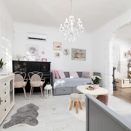 Дом отдыха House Ingrid *