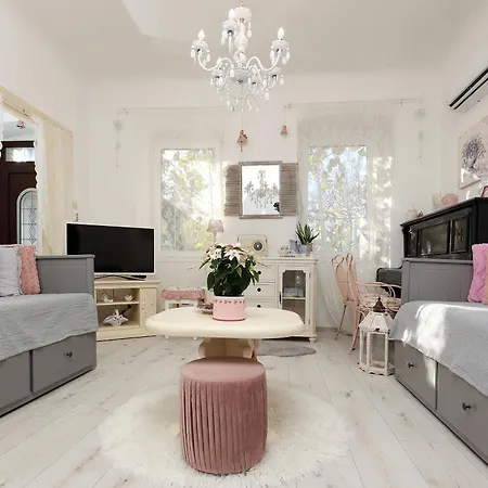 House Ingrid Fiume