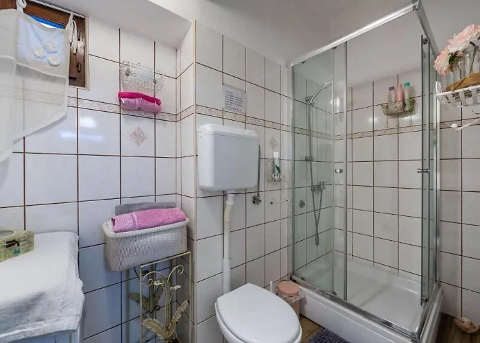 House Ingrid Vikendica *